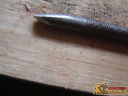 从废弃到重生 小圆锉改制雕刻刀的手工智慧